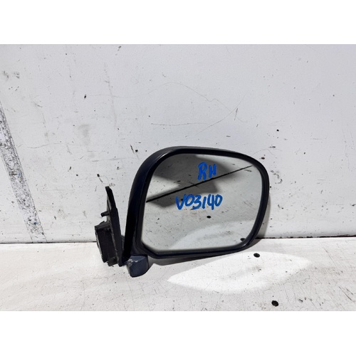 Toyota Hiace Right Door Mirror RZH113 11/1989-12/2004