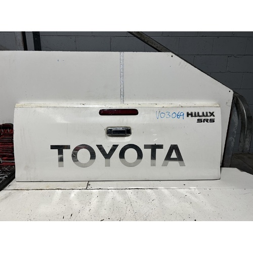 Toyota Hilux Tailgate KUN26 03/2005-08/2015