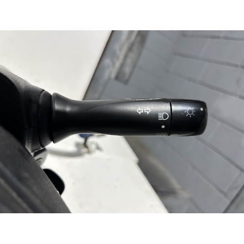 Toyota Kluger Flasher Switch GSU45 05/2007-12/2013