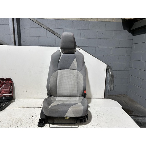 Toyota Yaris Right Front Seat MXPA10 04/2020-2025