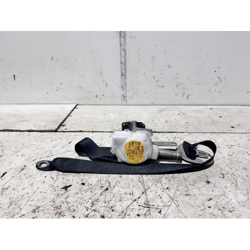 Toyota Corolla Left Front Seat Belt ZRE172 12/2013-06/2019