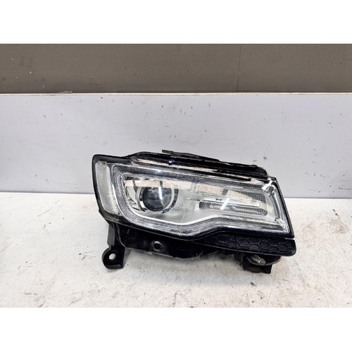 Jeep Grandcherokee Right Head Light WK 04/2013-09/2016