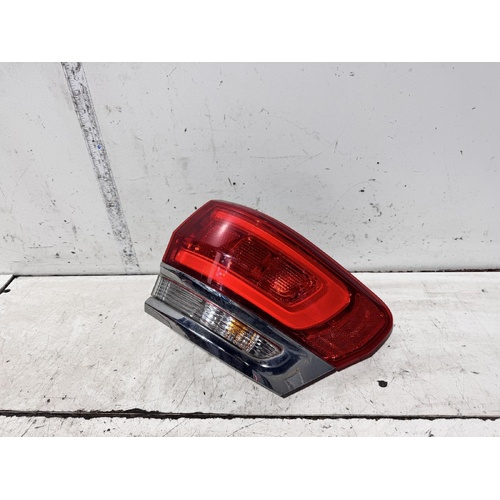 Jeep Grandcherokee Right Tail Light WK 04/2013-02/2022