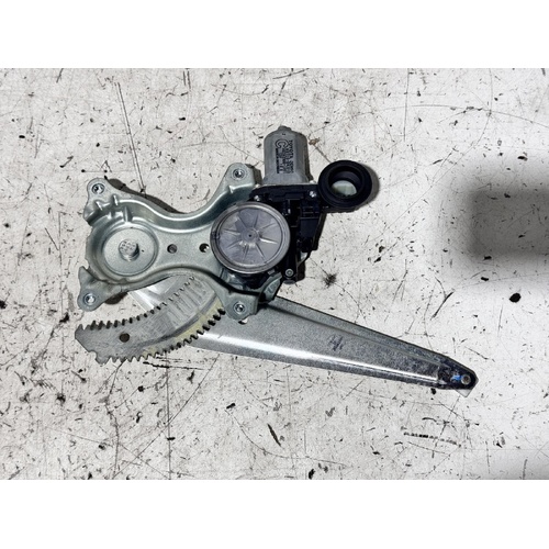 Toyota Corolla Right Rear Door Window Regulator ZRE172 12/2013-06/2019