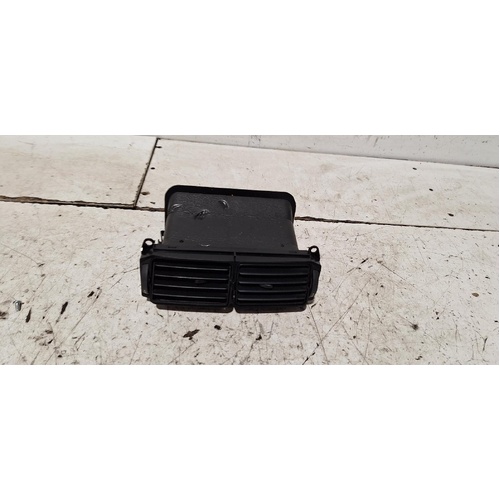 Ford Falcon Centre Air Vents FG 05/2008-09/2014