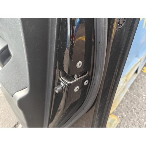 Toyota Corolla Right Front Door Lock Mechanism ZRE152 03/2007-10/2013