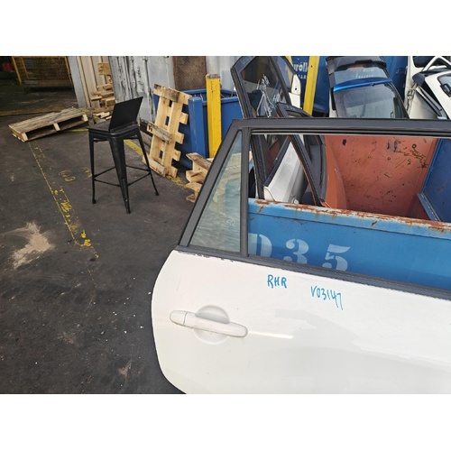 Toyota RAV4 Right Rear Door 1/4 Glass ACA33 11/2005-12/2012