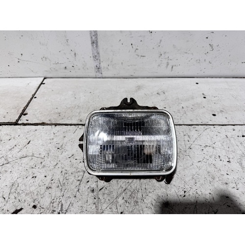 Toyota Hilux Left Head Light LN65 08/1988-08/1997