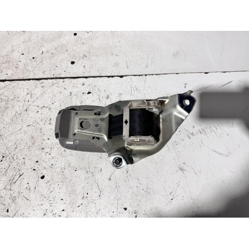 Toyota RAV4 Centre Rear Seat Belt GSA33 11/2005-11/2012