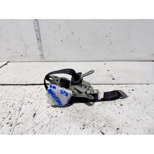 Toyota Kluger Left Rear 2nd Row Seat Belt GSU40 07/2010-02/2014