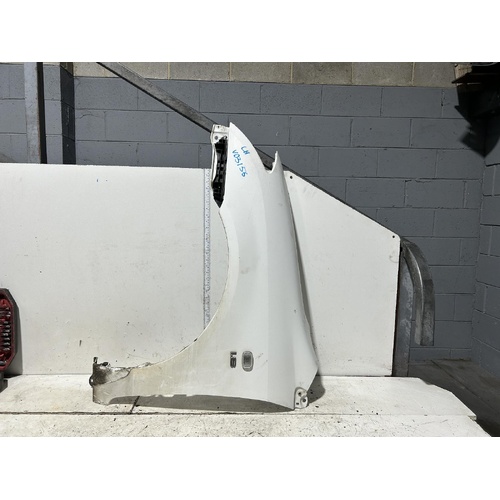 Toyota Corolla Left Guard ZZE122 04/2004-06/2007