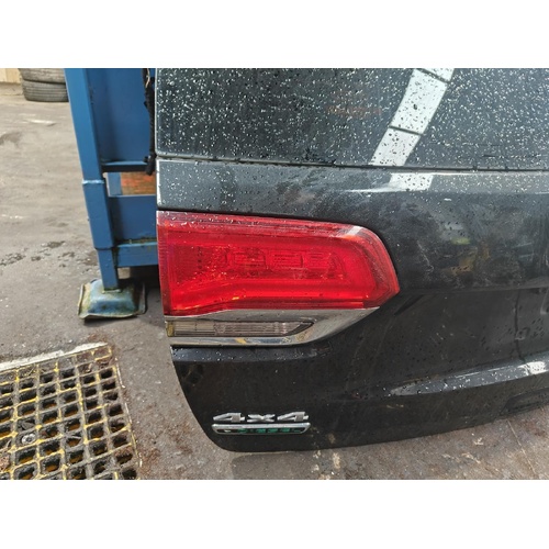 Jeep Grand Cherokee Left Tail Light WK 04/2013-02/2022