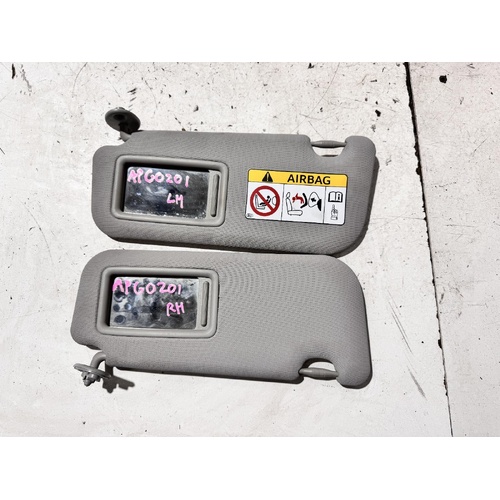 Toyota Corolla Sun Visors ZRE172 12/2013-10/2016