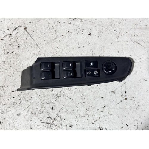 KIA Cerato Power Window MASTER Switch YD 04/2013-05/2018
