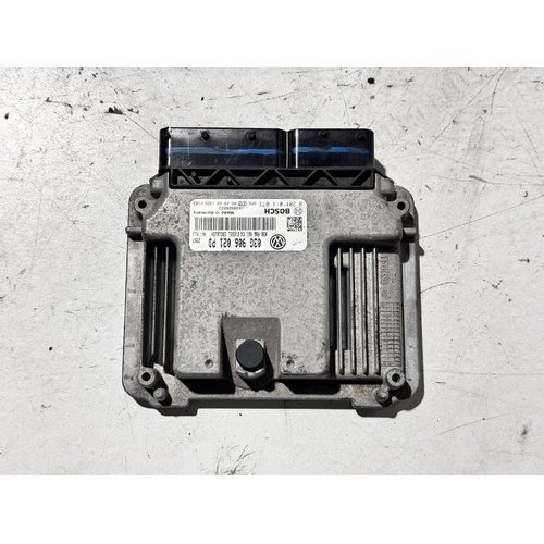 Volkswagen Caddy Engine ECU 2K 12/2004-08/2010