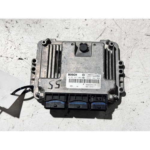 Renault Trafic Engine ECU X83 04/2004-12/2014