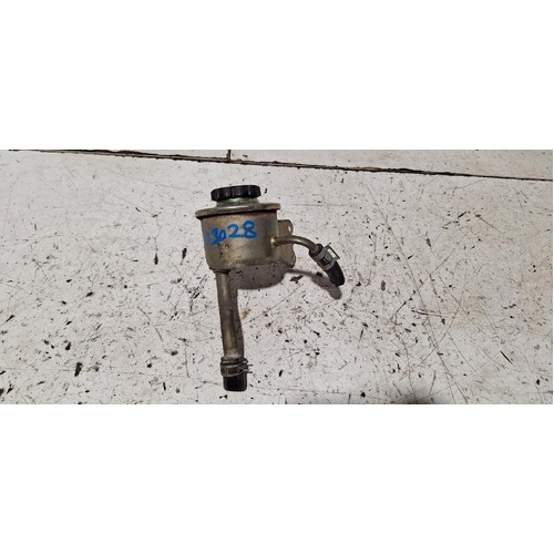 Toyota Landcruiser Steering Pump Reservoir HZJ80 1HZ 05/1990-03/1998