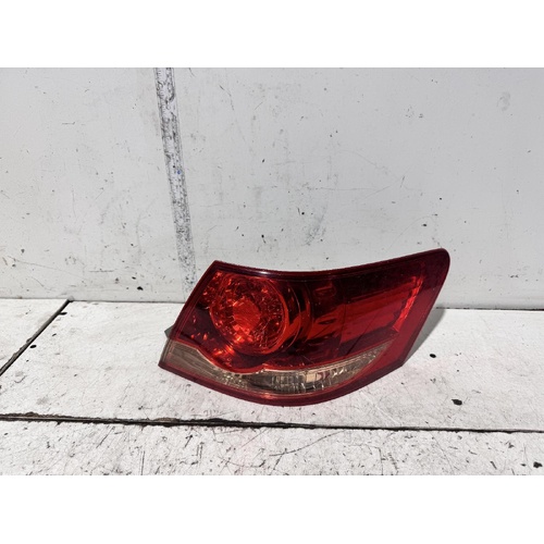Toyota Aurion Right Tail Light GSV40 10/2006-08/2009