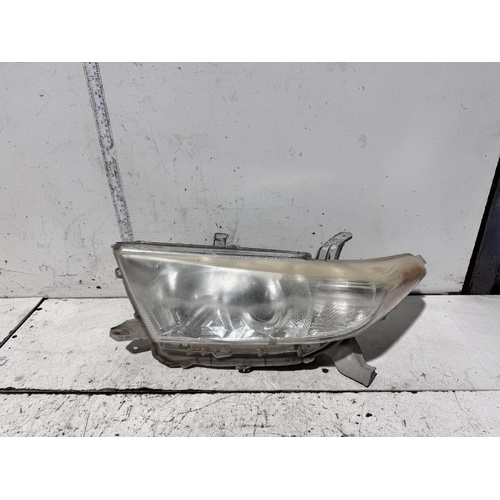 Toyota Kluger Left Head Light GSU45 10/2010-02/2014