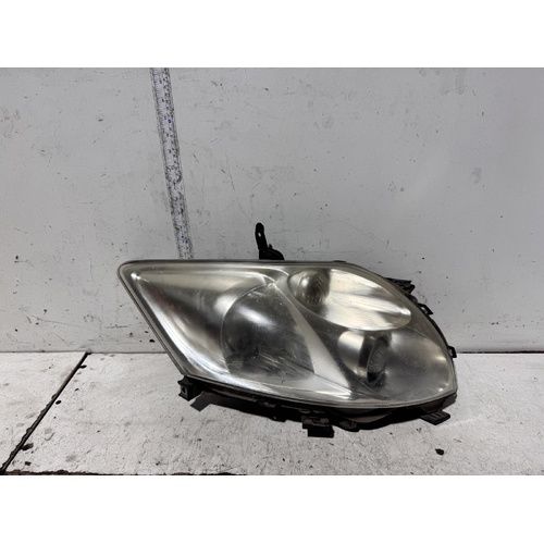 Toyota Corolla Right Head Light ZRE152 03/2007-10/2009