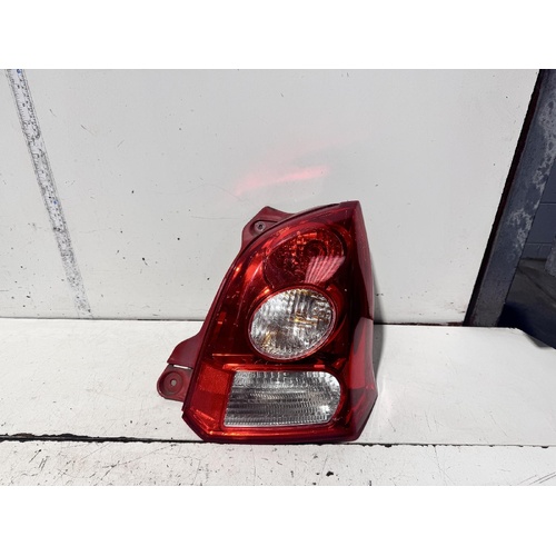 Suzuki Alto Right Tail Light GF 07/2009-12/2014