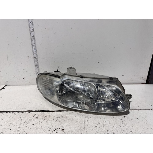 Holden Commodore Right Head Light VT 09/1997-09/2002