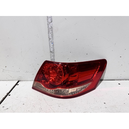 Toyota Aurion Right Tail Light GSV40 10/2006-08/2009