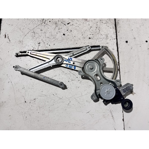 Toyota Hilux Left Front Door Window Regulator GGN15 03/2005-08/2015