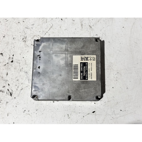 Toyota Hilux Engine ECU RZN149 09/1997-02/2005
