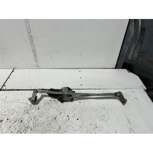 Toyota RAV4 Front Wiper Assembly SXA10 07/1994-06/2000