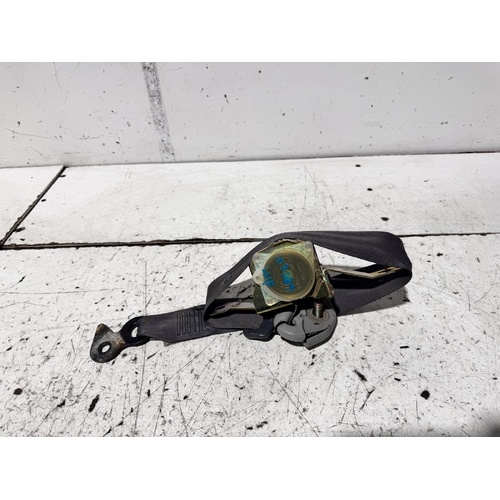 Toyota Townace Left Front Seat Belt YR39 04/1992-12/1996