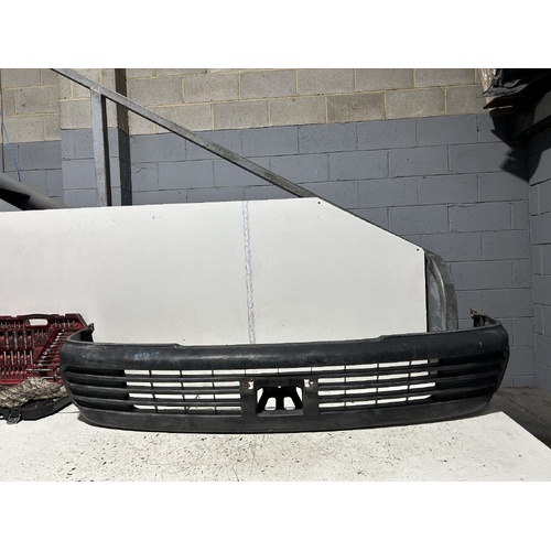 Toyota Townace Front Bumper YR39 04/1992-12/1996