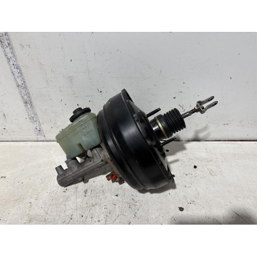 Toyota Prado Brake Booster with Master Cylinder VZJ95 07/1996-07/1999