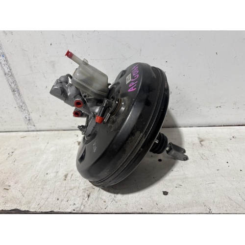 Toyota Kluger Brake Booster with Master Cylinder GSU45 05/2007-03/2014