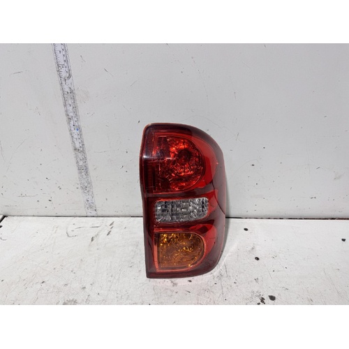 Toyota RAV4 Right Tail Light ACA23 07/2003-10/2005