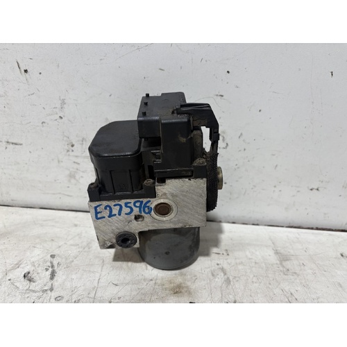 Holden Commodore ABS Pump / Module VY 10/2002-07/2004