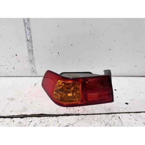 Toyota Camry Left Tail Light SXV20 10/2000-08/2002