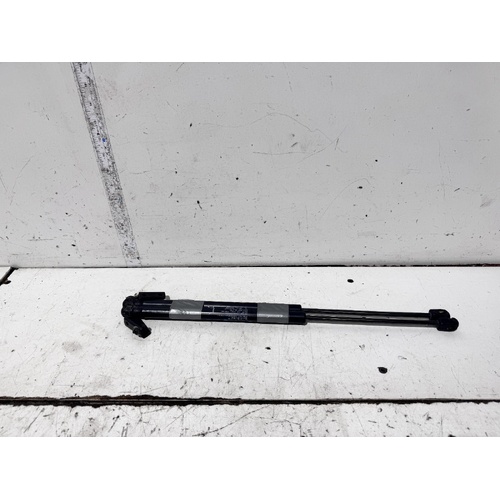 Mitsubishi Outlander Tailgate Struts ZH 11/2006-10/2012