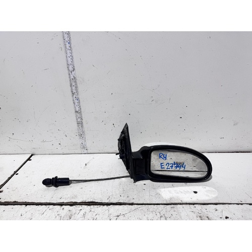Ford Focus Right Door Mirror LR 01/2001-06/2005