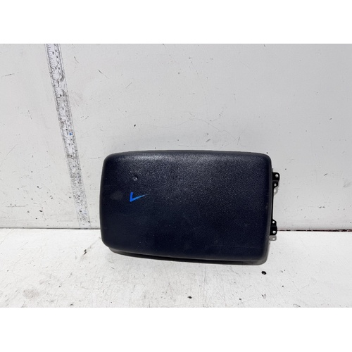Toyota Kluger Centre Console Lid GSU45 05/2007-02/2014