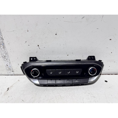 Hyundai I30 Heater Controls PD 03/2017-04/2018