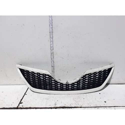 Toyota Camry Grille Sportivo Paint 061 ACV40 06/2006-03/2009
