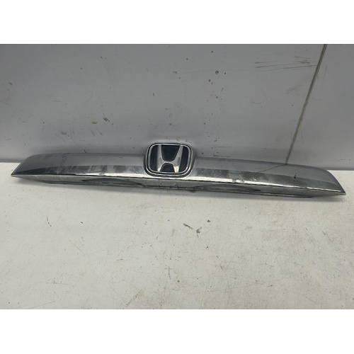 Honda CR-V Upper Tailgate Garnish RE 03/2007-10/2012