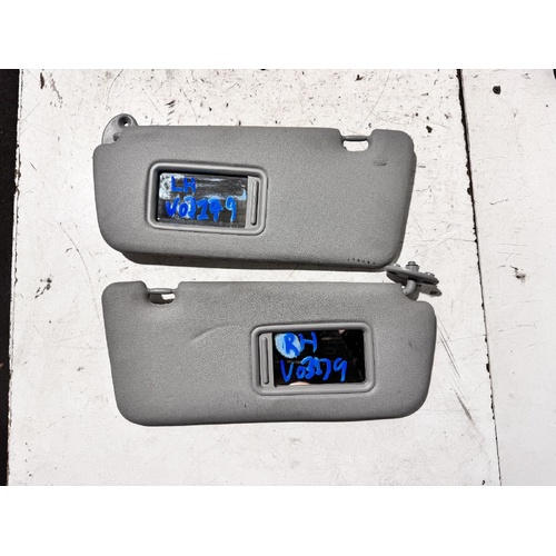 Toyota RAV4 Sun Visors ACA23 07/2003-10/2005