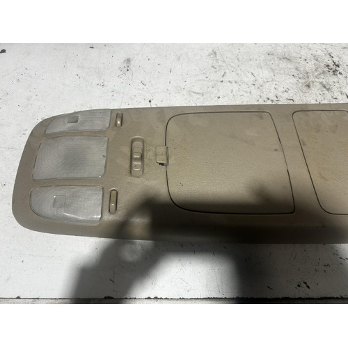 Toyota Landcruiser Courtesy Light Assembly UZJ100 01/1998-10/2007