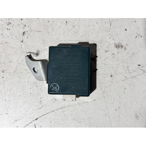 Toyota Prado Door Control Receiver Module KDJ120 02/2003-10/2009