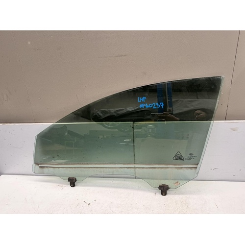 KIA Sportage Left Front Door Window Glass SL 05/2010-10/2015