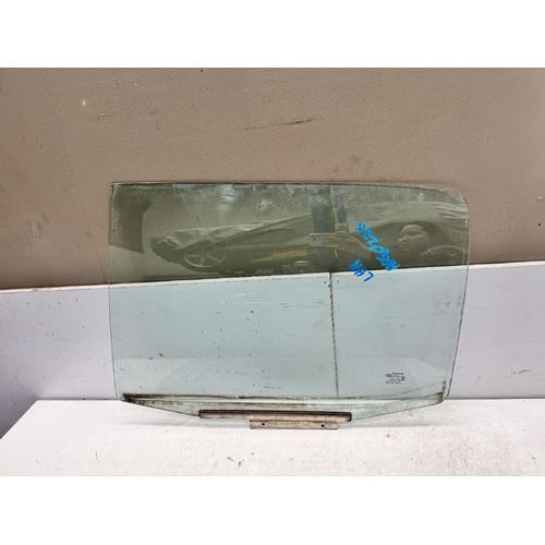 Toyota Hilux Left Rear Door Window Glass TGN16 03/2005-08/2015