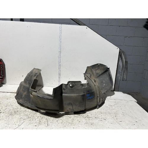 Lexus RX330 Right Guard Liner MCU38 04/2003-11/2005