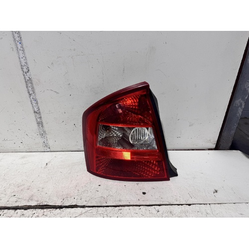 KIA Cerato Left Tail Light LD 05/2004-10/2006